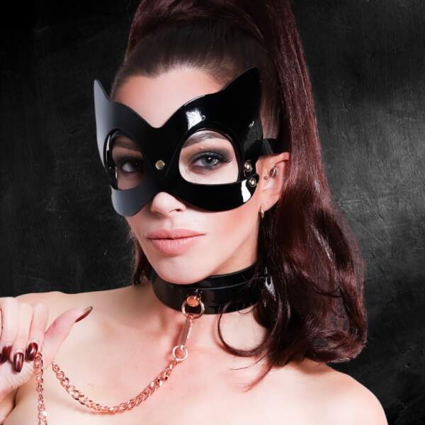 Kinky Diva - Cat Mask - BDSM - Lak - Verstelbaar - Zwart - Goud - Afbeelding 3