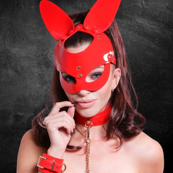 Kinky Diva - Bunny Mask - BDSM - Lak - Verstelbaar - Rood - Goud - Afbeelding 4