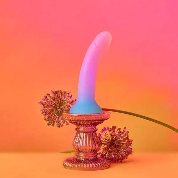 Love to Love - Dildo Utopia - Flexibel - Siliconen - Fluoriserend - Roze - Afbeelding 3