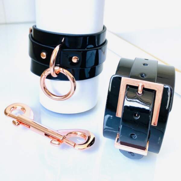 Kinky Diva - Handboeien - BDSM - Lak - Zwart - Rosé Goud - Afbeelding 3